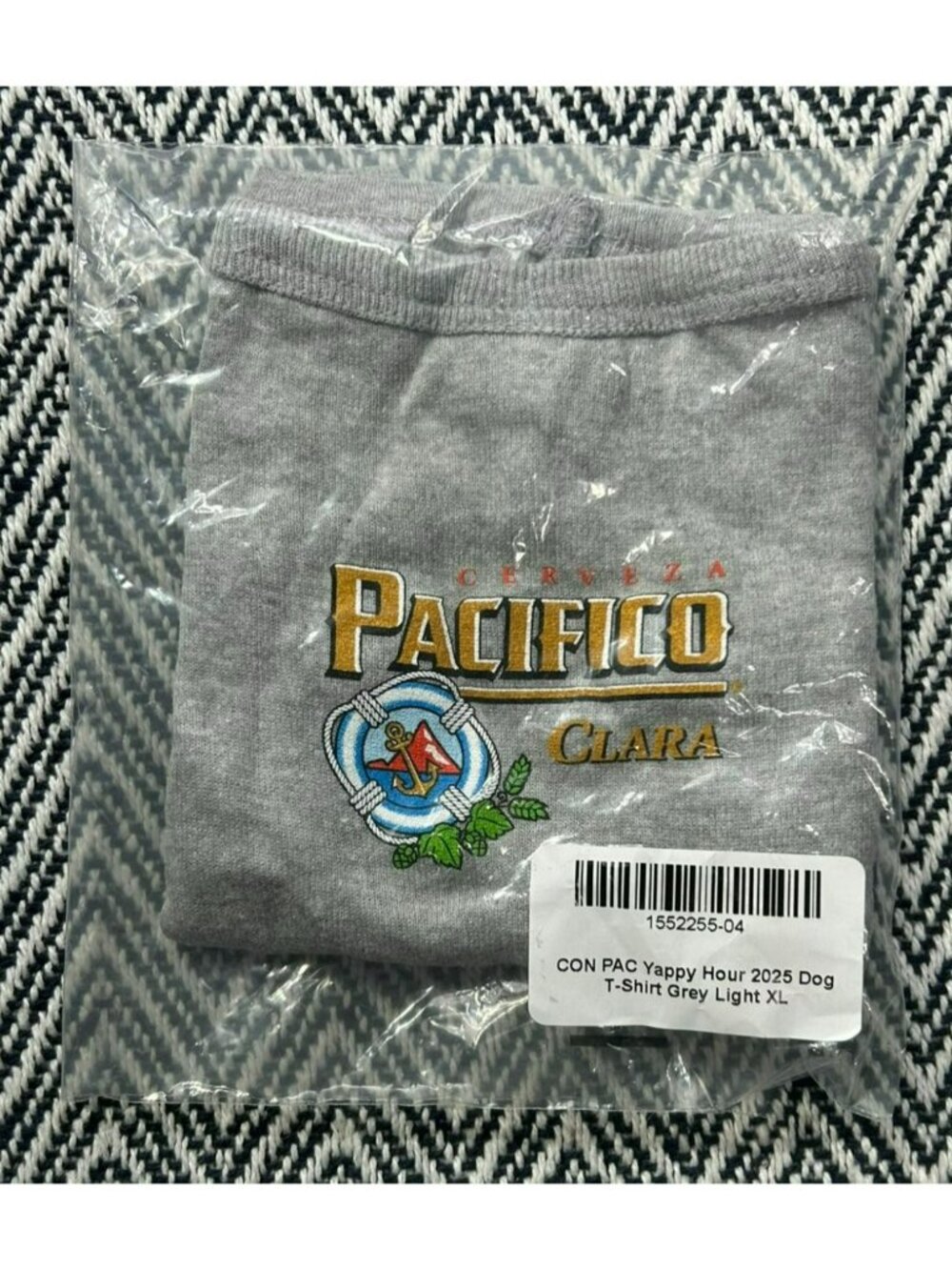 Cerveza Pacifico Clara Grey Dog T-Shirt XL & Yellow Buffalo Check Quilted Vest X - Picture 5 of 10